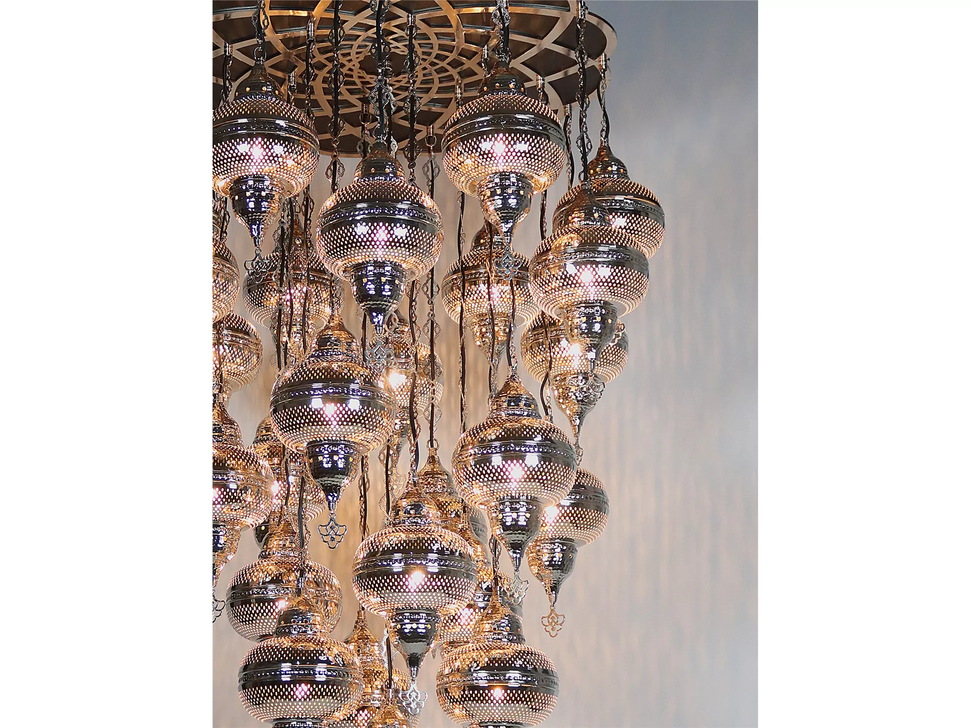 Moroccan Chandelier Oval 25 Pieces